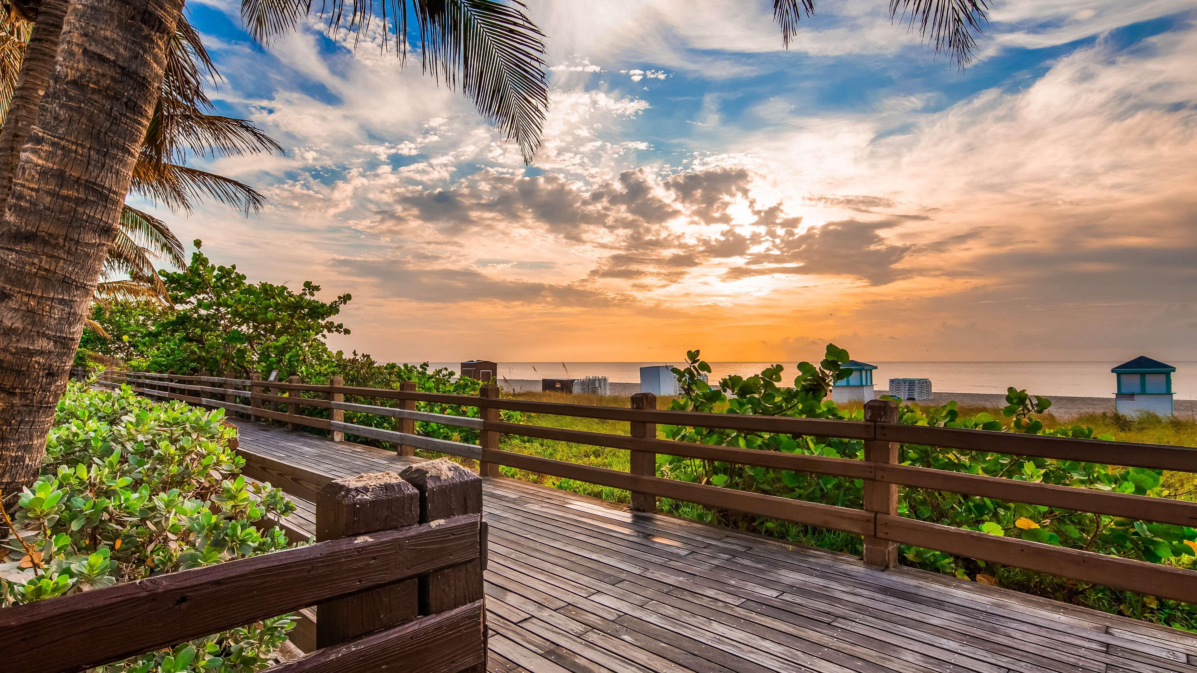 Best Western Plus Atlantic Beach Resort Miami Beach Exterior foto